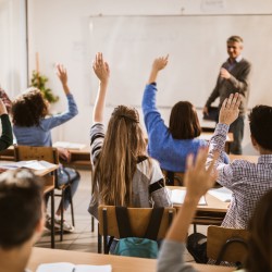 Emails des lycées publics et privés